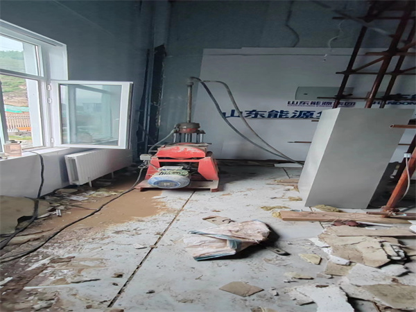 米脂地基基础下沉墙体裂缝加固注浆顶升施工